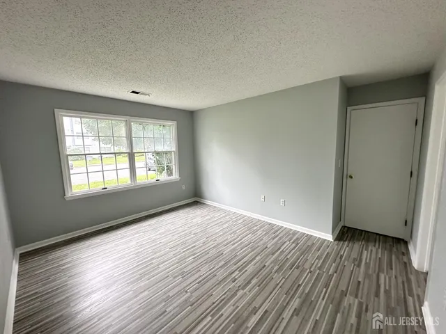 $1,895 | 610 Edpas Road, New Brunswick, NJ 08901