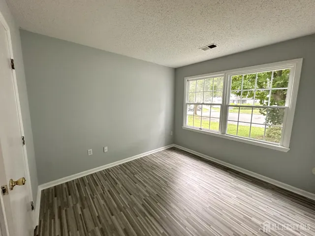 $1,895 | 610 Edpas Road, New Brunswick, NJ 08901