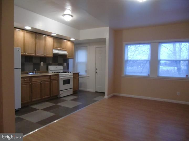 922 Marshall Road Sharon Hill, PA 19079 - Photo 5 of 19 Dining Room