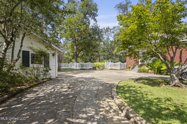 $499,000 | 330 South Ext Street, Hazlehurst, MS 39083