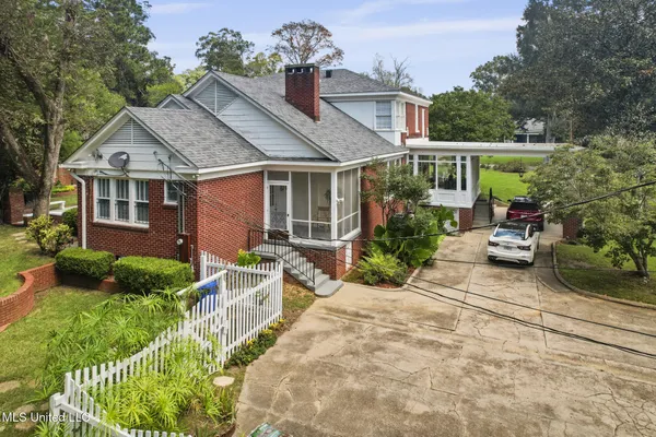 $489,000 | 330 South Ext Street, Hazlehurst, MS 39083