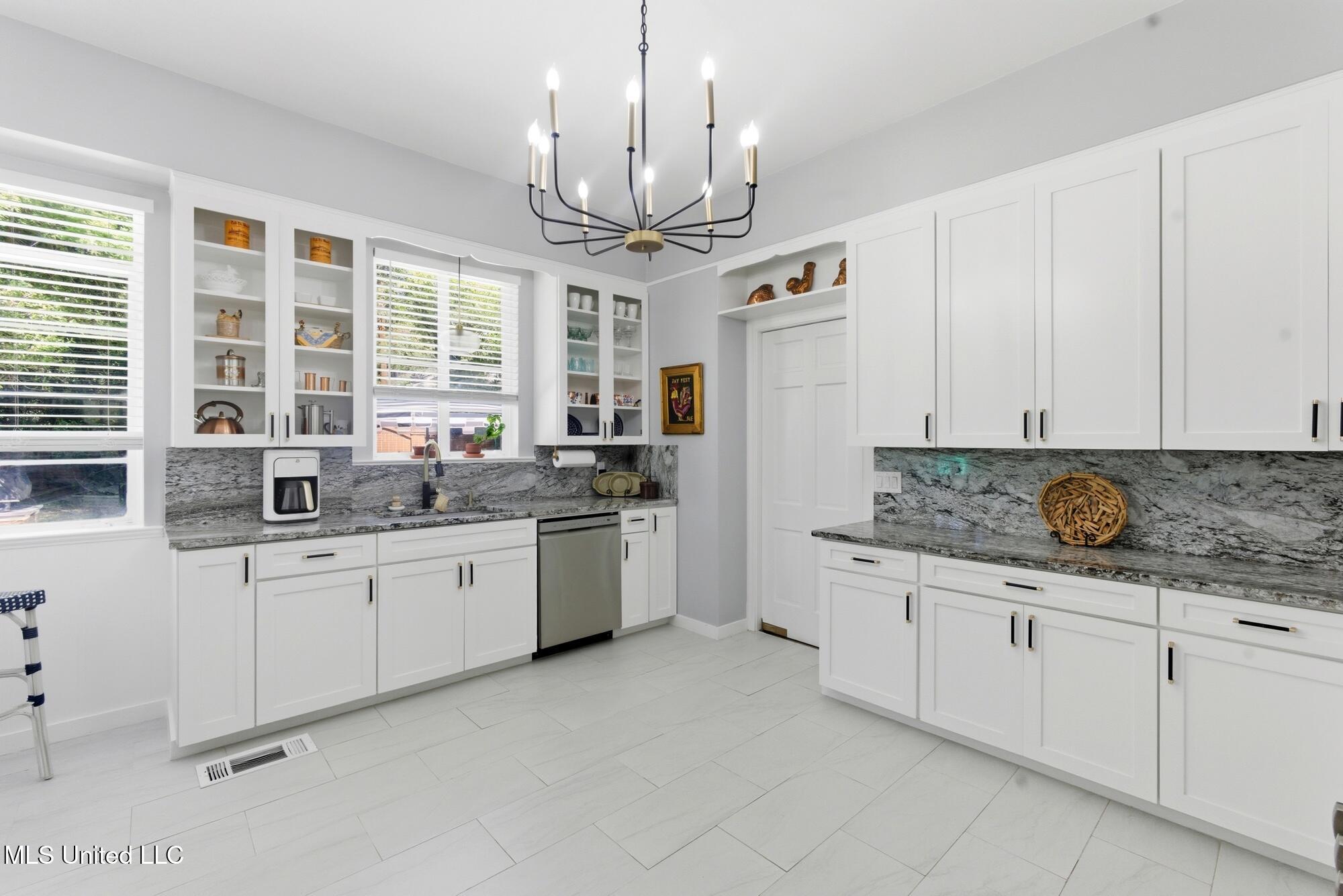 330 South Ext Street Hazlehurst, MS 39083 - Photo 19 of 112 903a5374