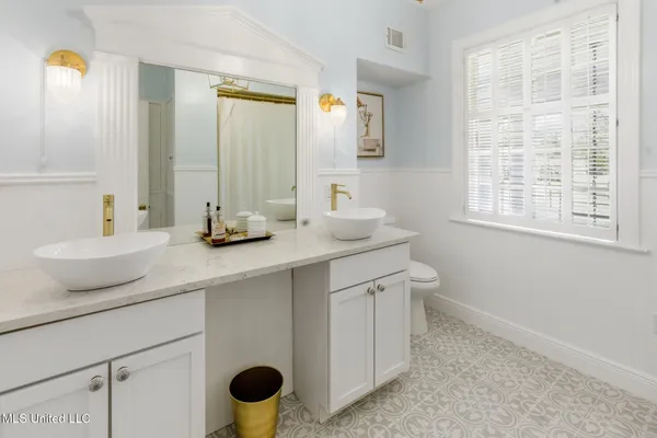 $489,000 | 330 South Ext Street, Hazlehurst, MS 39083