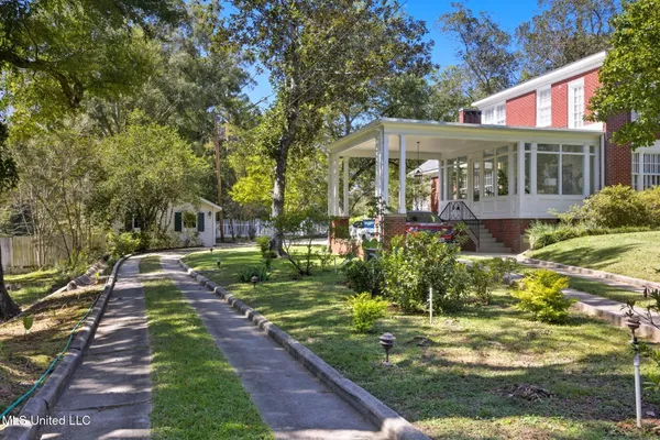 $489,000 | 330 South Ext Street, Hazlehurst, MS 39083