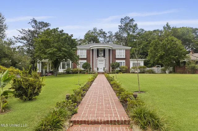 $499,000 | 330 South Ext Street, Hazlehurst, MS 39083