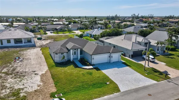 $488,000 | 3710 Southwest 4th Lane, Cape Coral, FL 33991