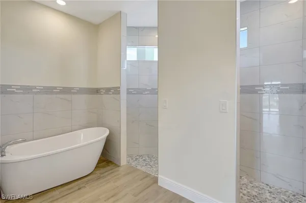 $488,000 | 3710 Southwest 4th Lane, Cape Coral, FL 33991