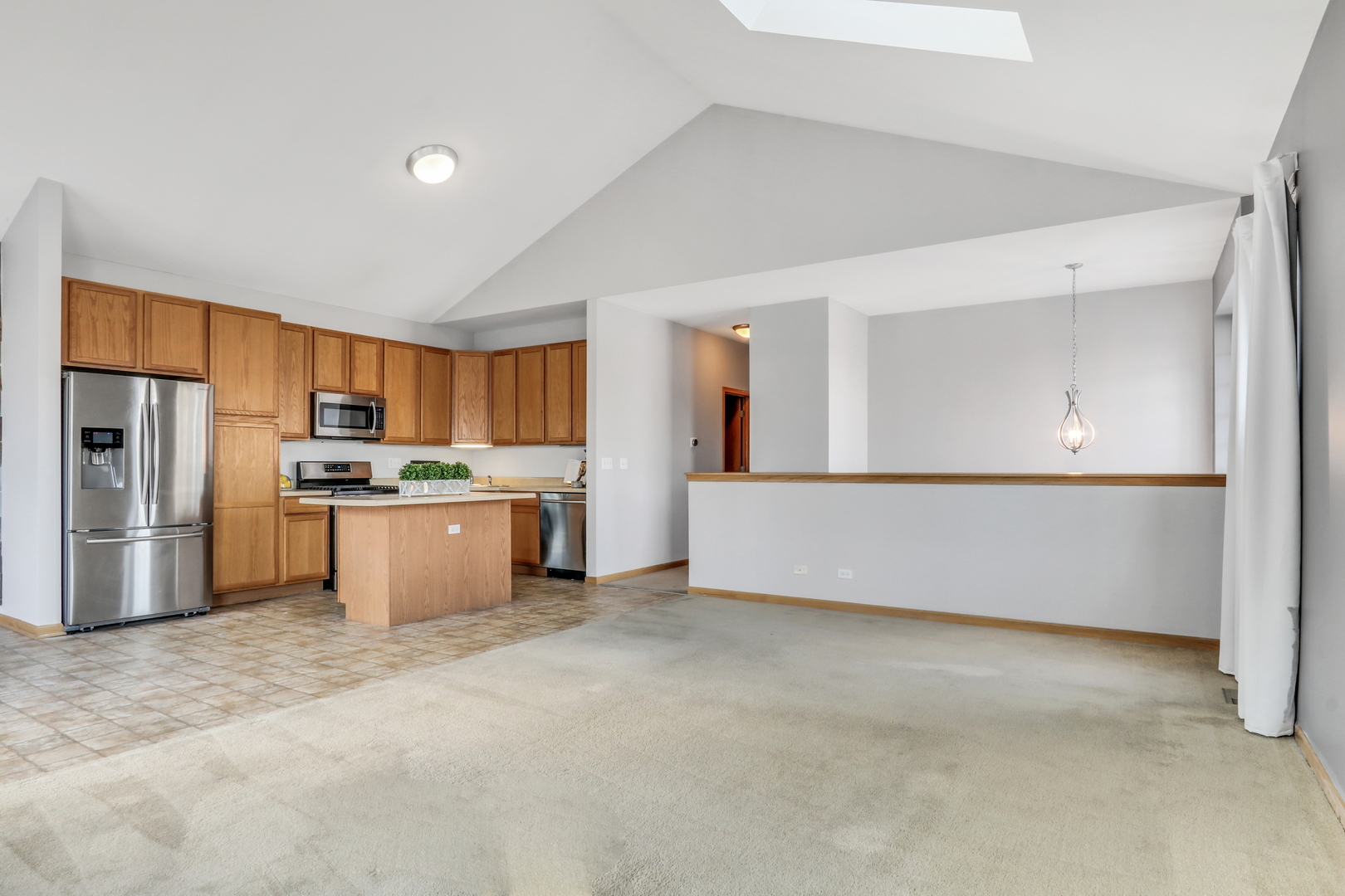 1491 Sedgewood Court Round Lake, IL 60073 - Photo 5 of 31