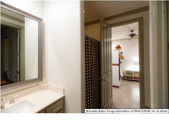 8935 Foxgate Drive Baton Rouge, LA 70809 - Photo 22 of 30 Gallery Image 22