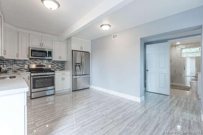 25040 Southwest 222nd Avenue Homestead, FL 33031 - Photo 38 of 68