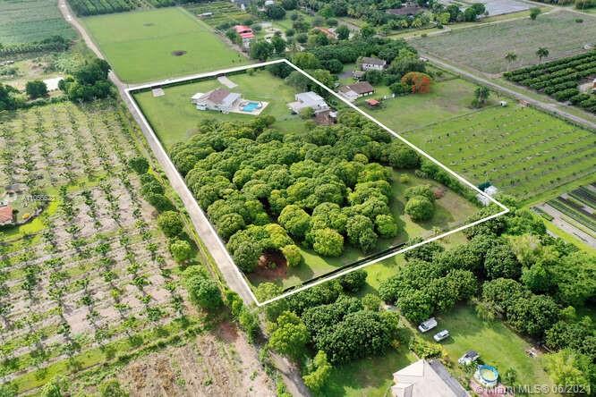 25040 Southwest 222nd Avenue Homestead, FL 33031 - Photo 54 of 68