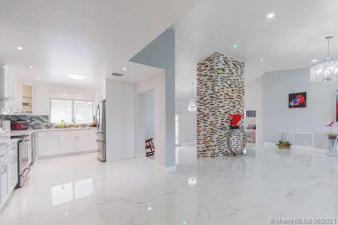 25040 Southwest 222nd Avenue Homestead, FL 33031 - Photo 10 of 68