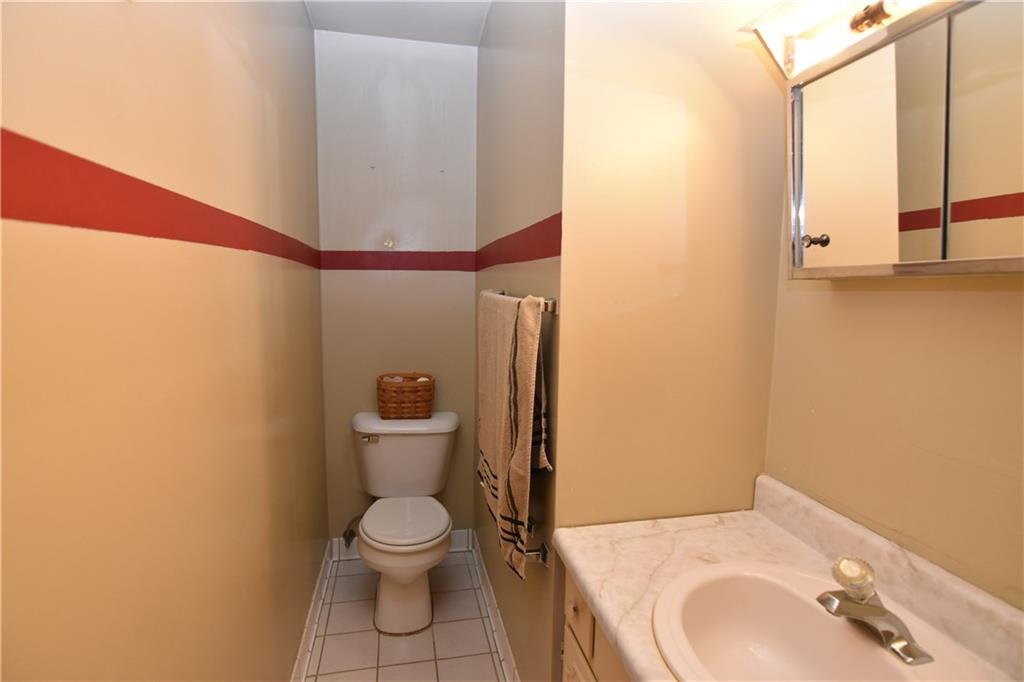 12454 South Hillview Road Columbus, IN 47201 - Photo 9 of 15 Gallery Image 9