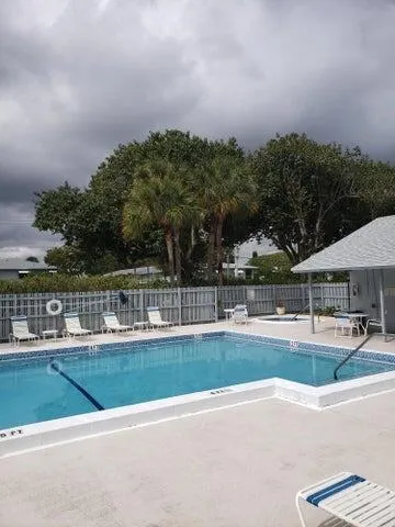 $2,000 | 2445 Southwest 22nd Avenue, Unit 1020, Delray Beach, FL 33445