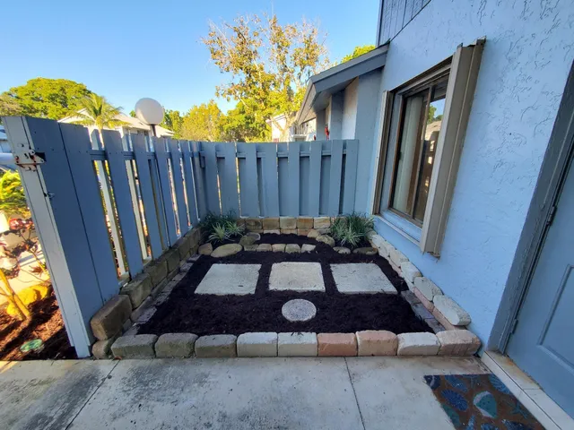 $2,000 | 2445 Southwest 22nd Avenue, Unit 1020, Delray Beach, FL 33445