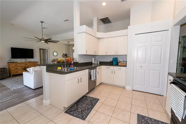 $3,000 | 206 Mariner Lane, Rotonda West, FL 33947