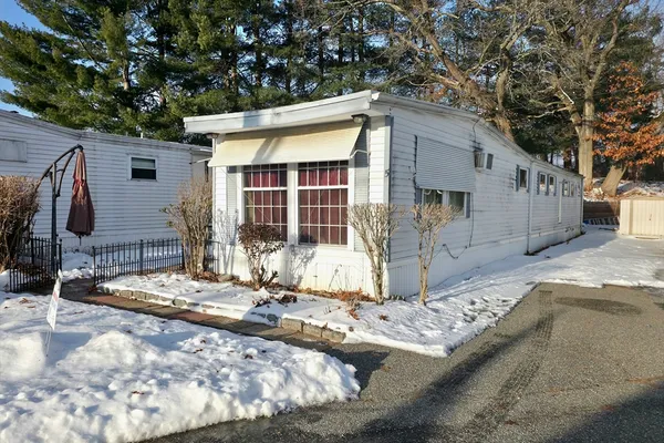 $69,900 | 1760 Westover Road, Unit 5, Chicopee, MA 01020