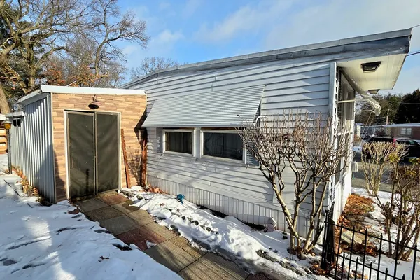 $69,900 | 1760 Westover Road, Unit 5, Chicopee, MA 01020