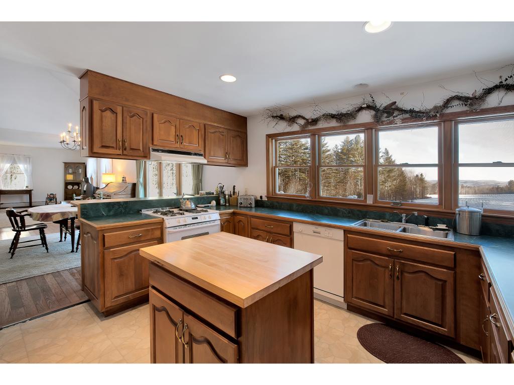 228 Leonard Road Sharon, VT 05068 - Photo 7 of 35