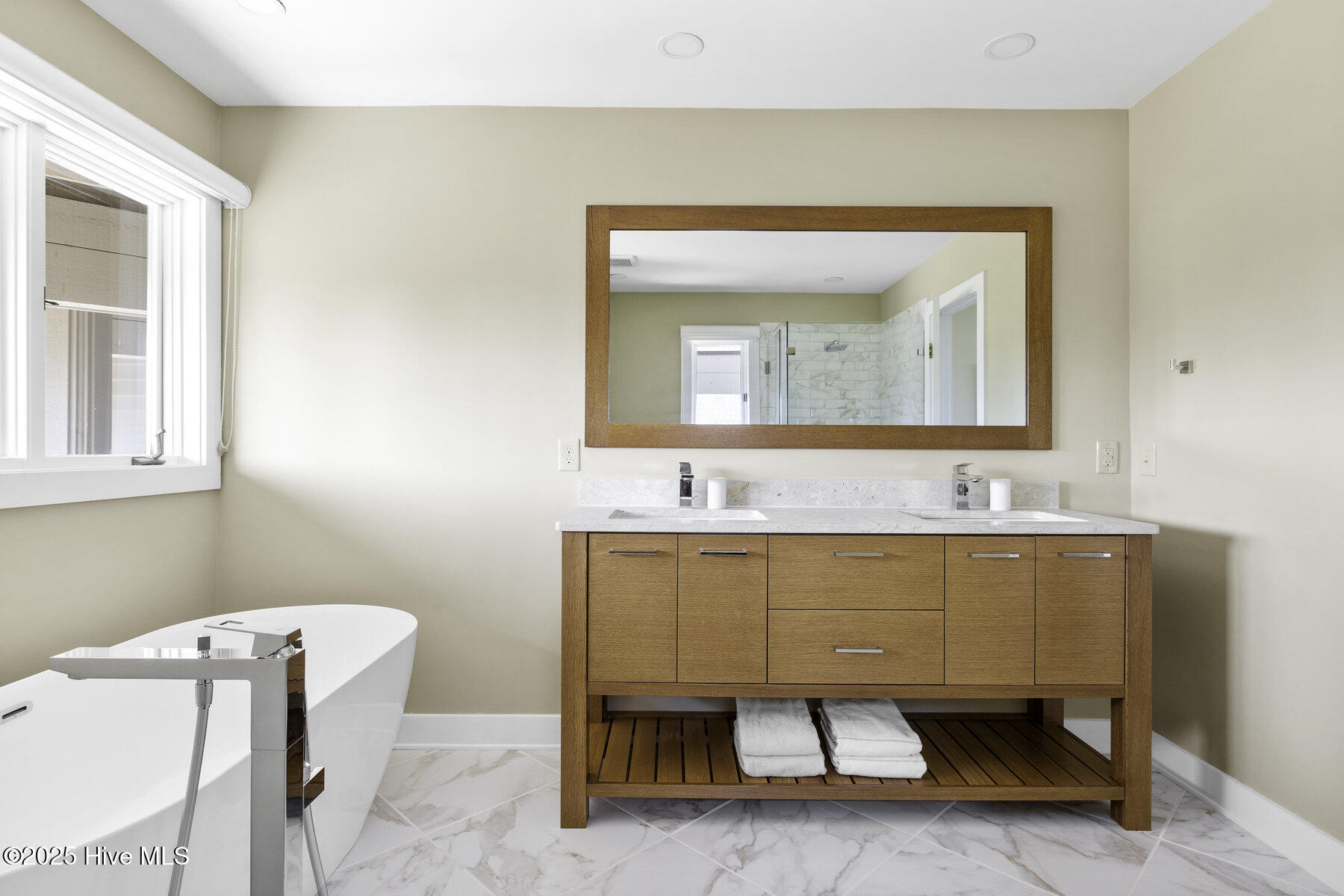 528 Beach Road North Wilmington, NC 28411 - Photo 27 of 45 028_528_beach_road_north-28_503