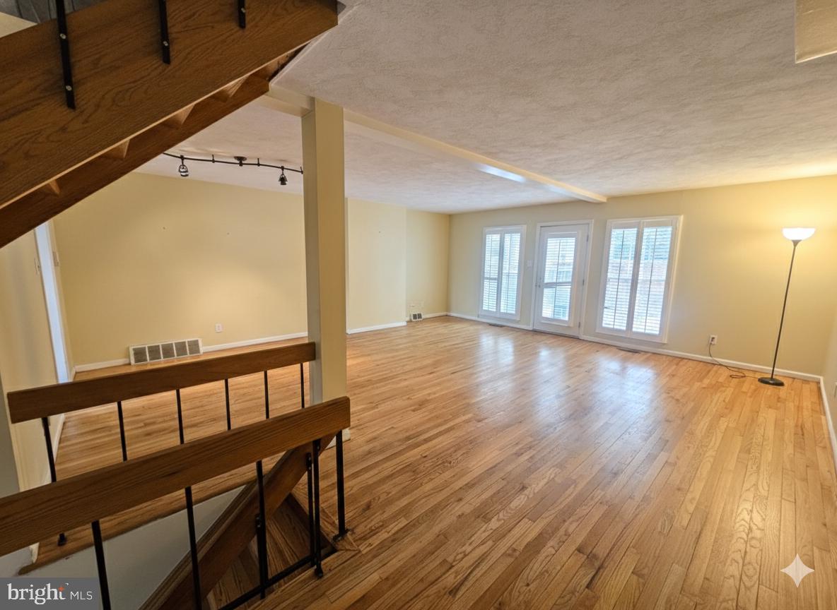 28 Club Lane Reading, PA 19607 - Photo 5 of 22