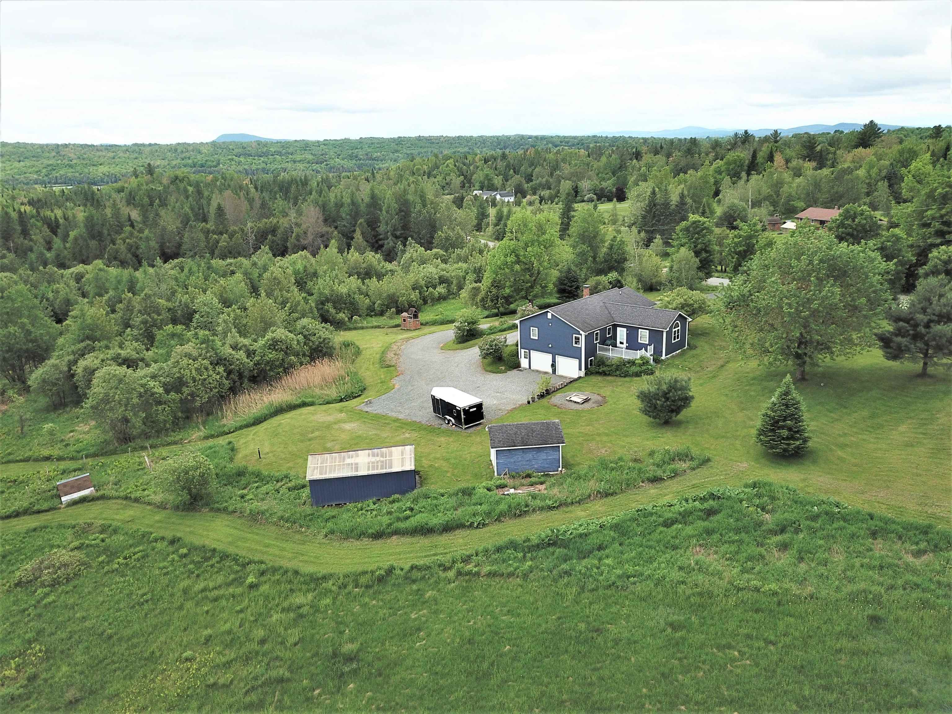 3993 Hinman Settler Road Derby, VT 05855 - Photo 4 of 39 Gallery Image 4