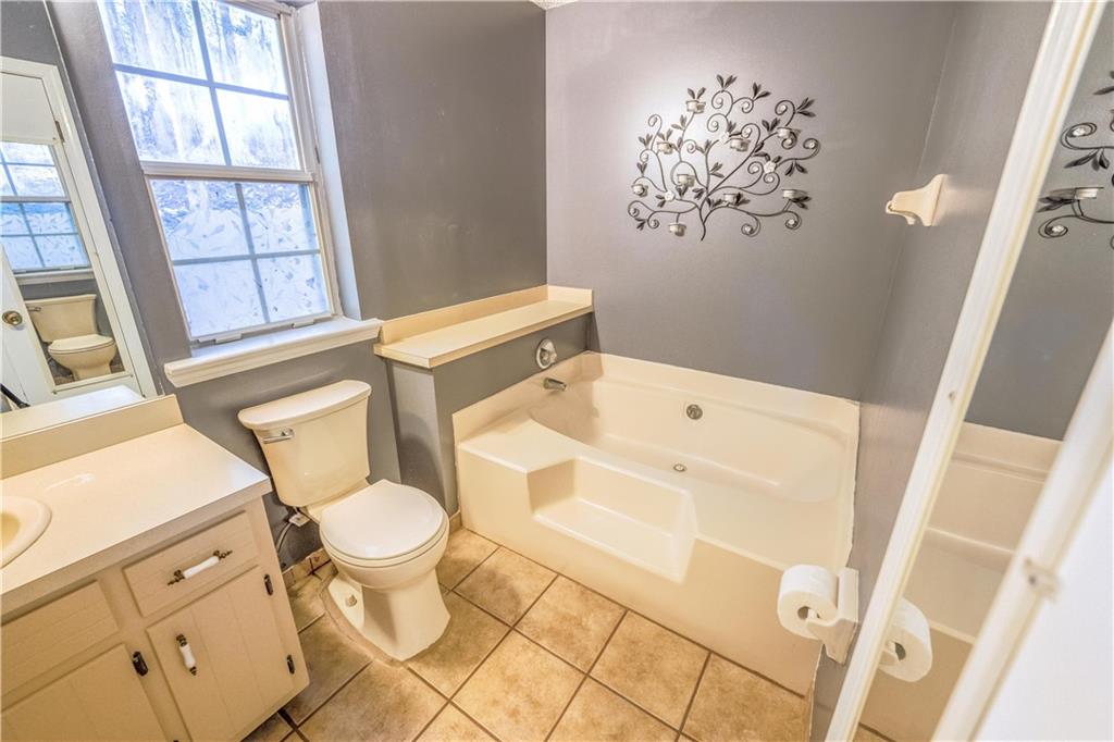 4324 Pine Vale Road Flowery Branch, GA 30542 - Photo 19 of 39 Gallery Image 19