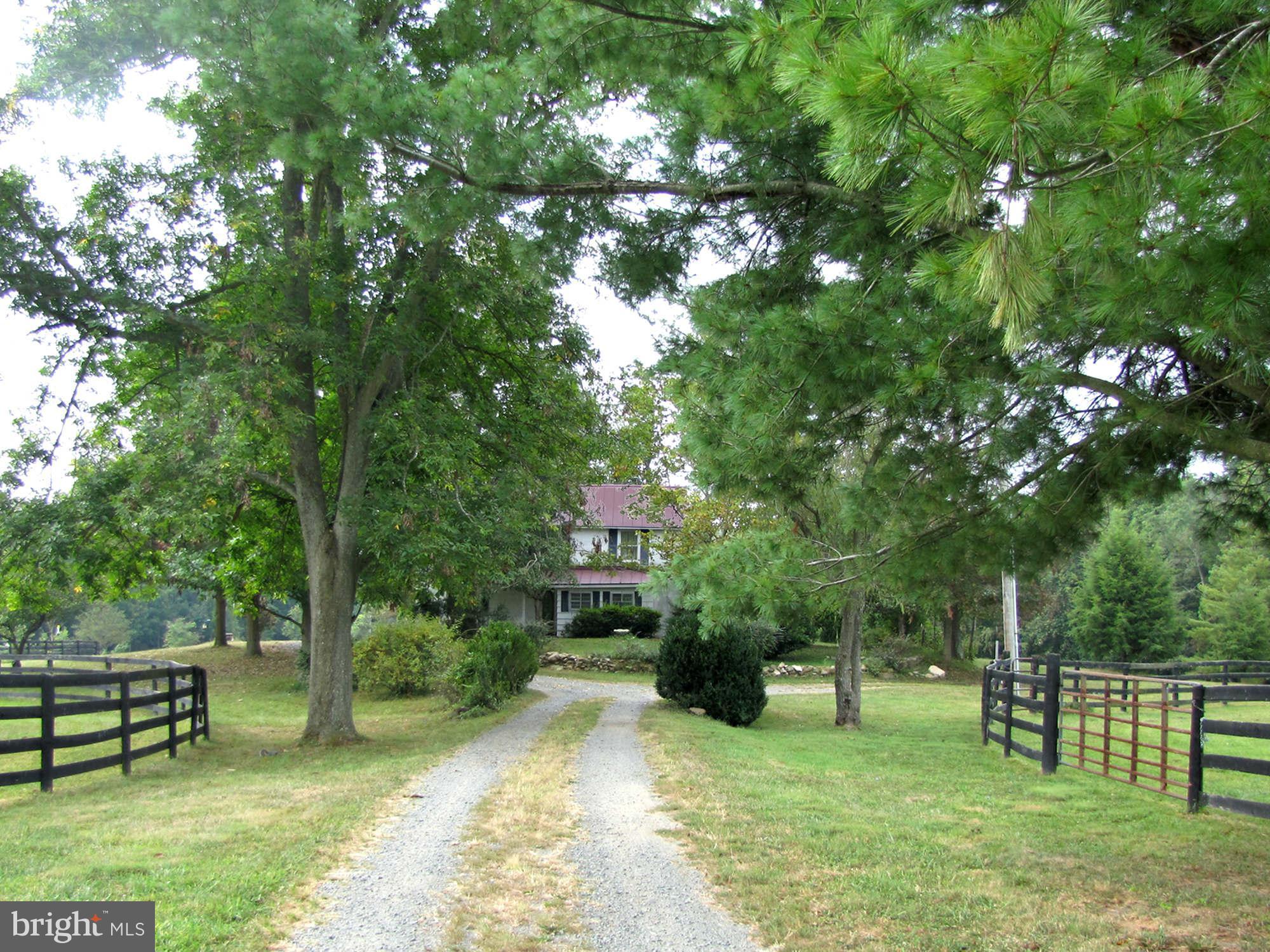 10547 Cliff Mills Road Marshall, VA 20115 - Photo 1 of 25 Exterior (Front)