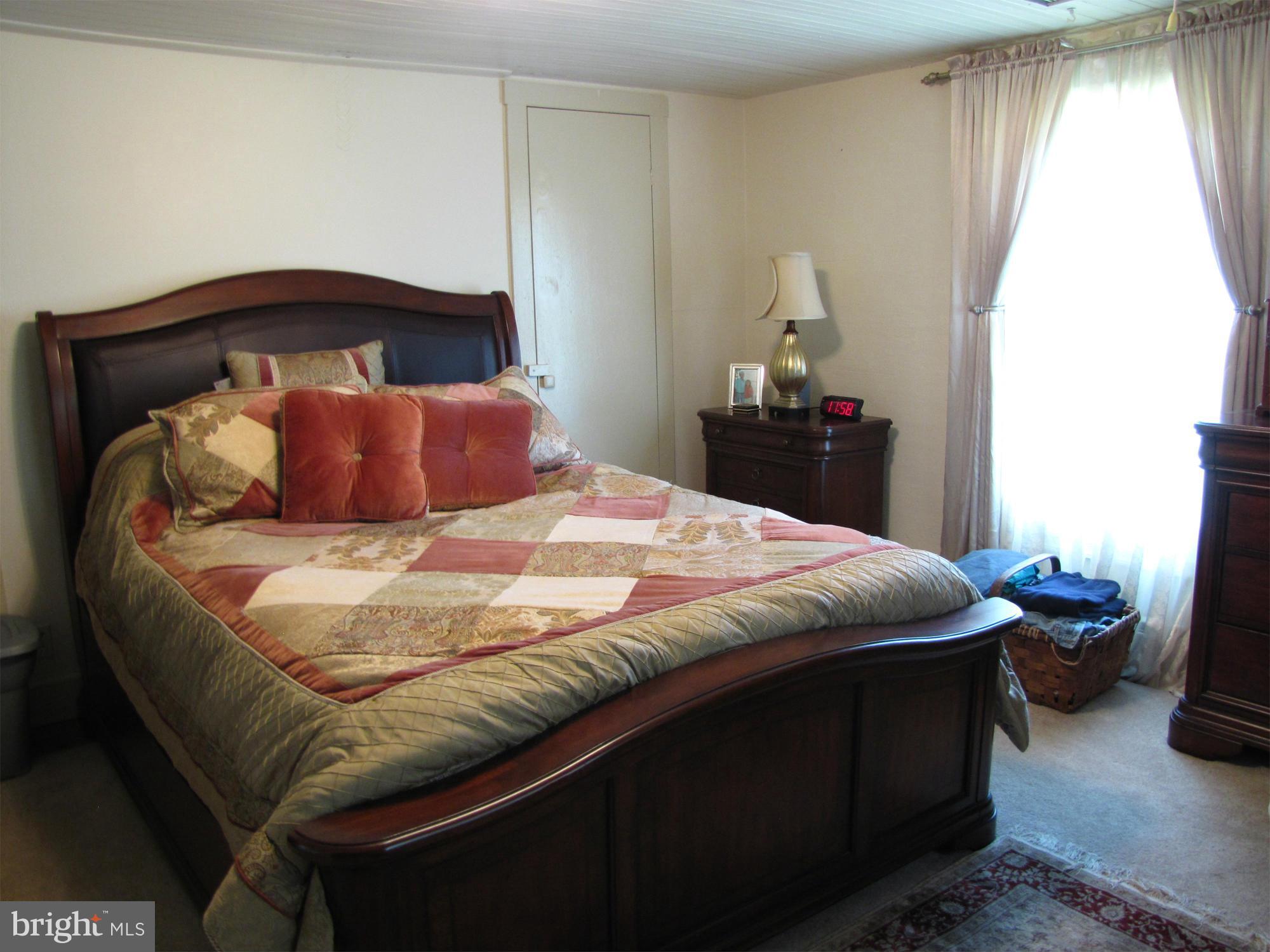 10547 Cliff Mills Road Marshall, VA 20115 - Photo 8 of 25 Bedroom