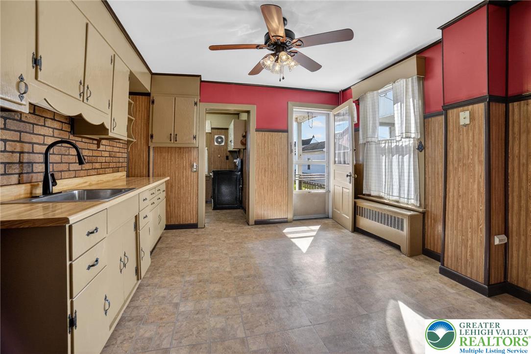 348 7th Avenue Bethlehem, PA 18018 - Photo 16 of 30