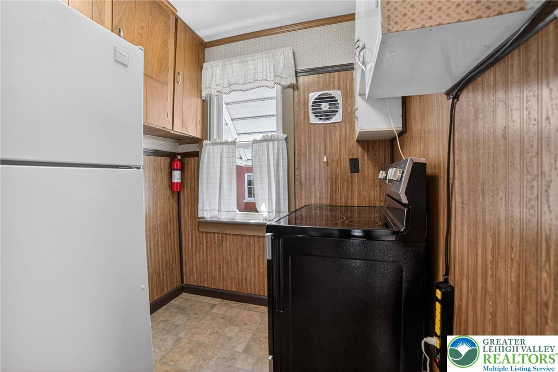 348 7th Avenue Bethlehem, PA 18018 - Photo 17 of 30