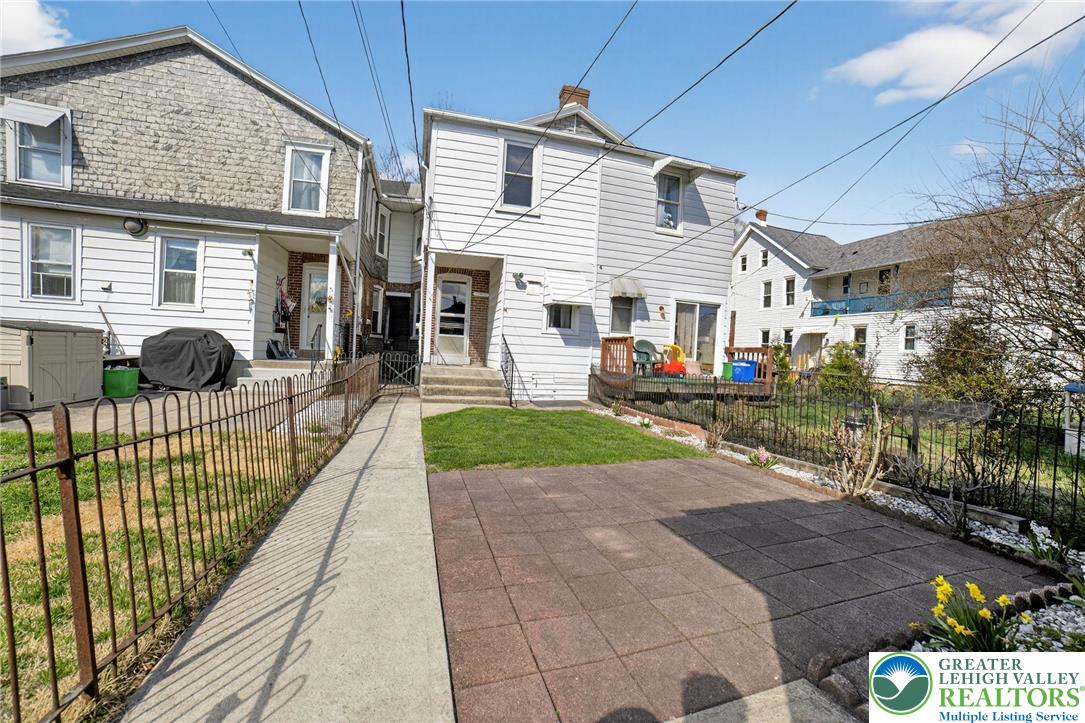 348 7th Avenue Bethlehem, PA 18018 - Photo 9 of 30