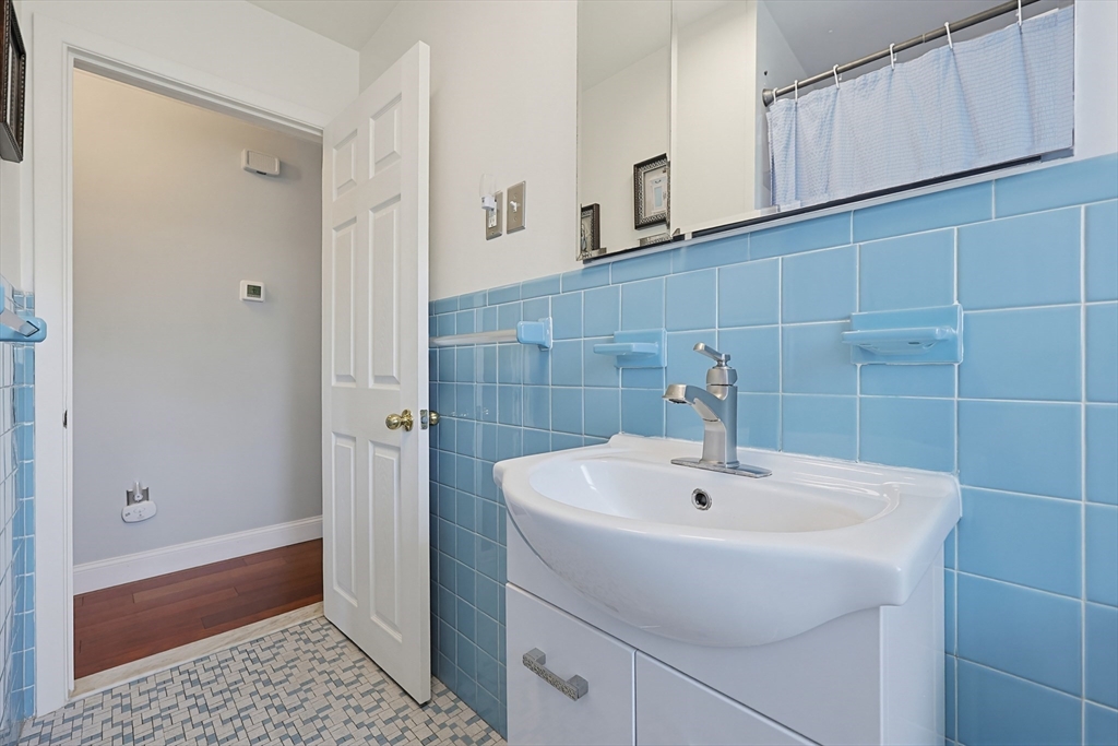 2 Theresa Road Stoneham, MA 02180 - Photo 14 of 29