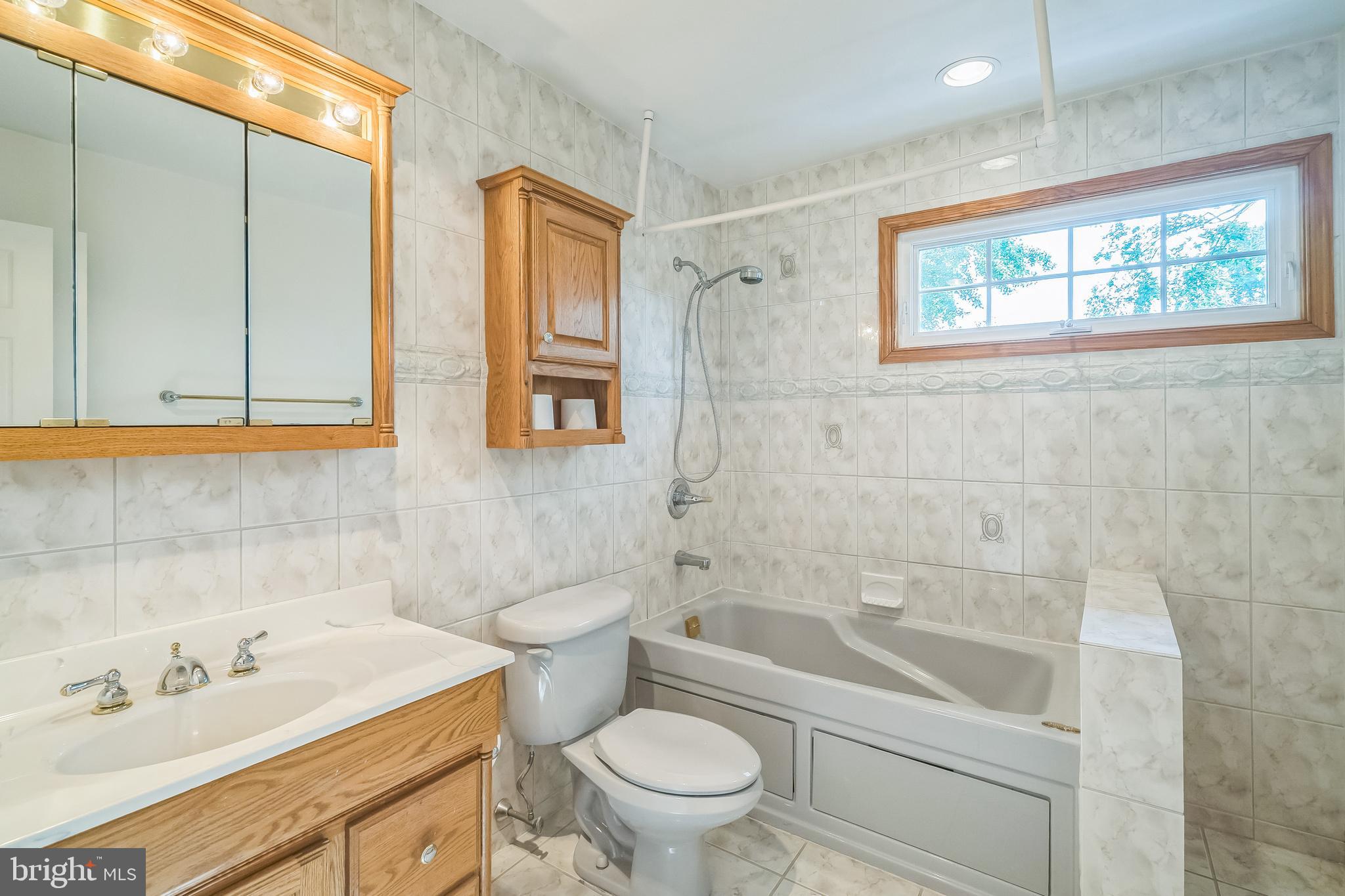892 Phillips Road Warminster, PA 18974 - Photo 22 of 31 Gallery Image 22