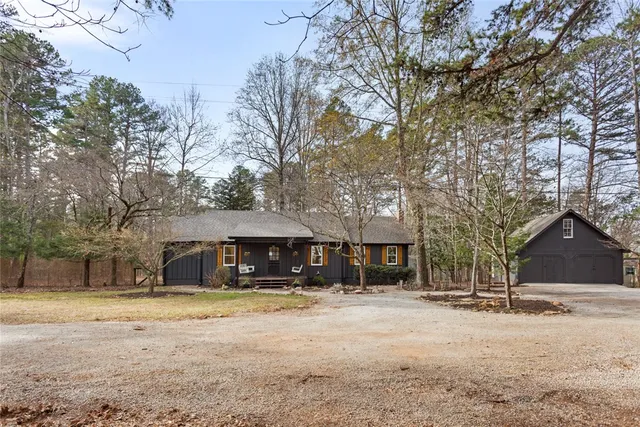 $324,900 | 204 Ridgewood Road, West Union, SC 29696