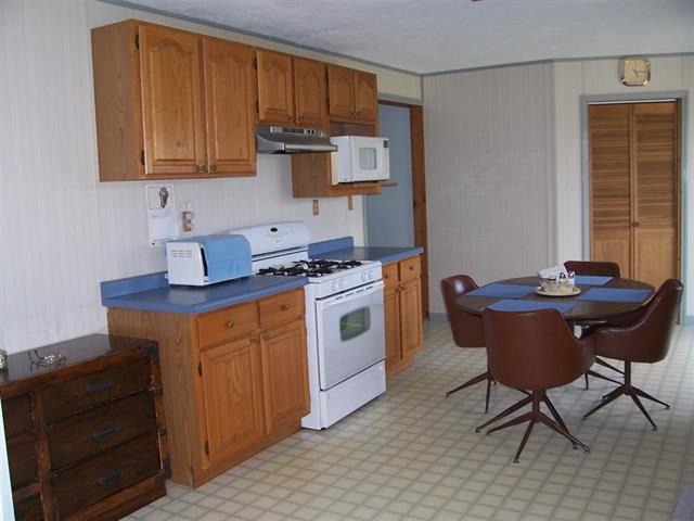23486 Troy Road Sterling, IL 61081 - Photo 6 of 11