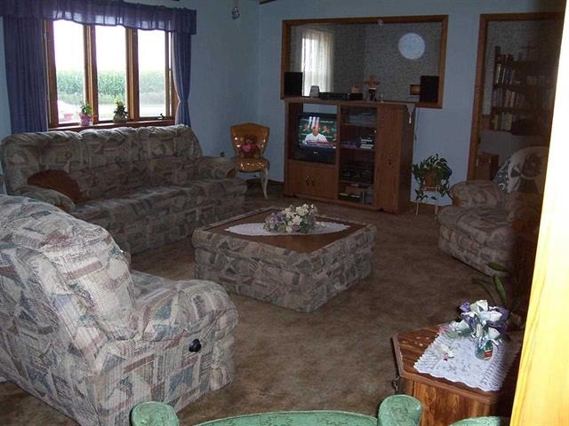23486 Troy Road Sterling, IL 61081 - Photo 9 of 11