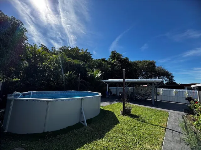 $3,800 | 4250 Northwest 9th Court, Coconut Creek, FL 33066