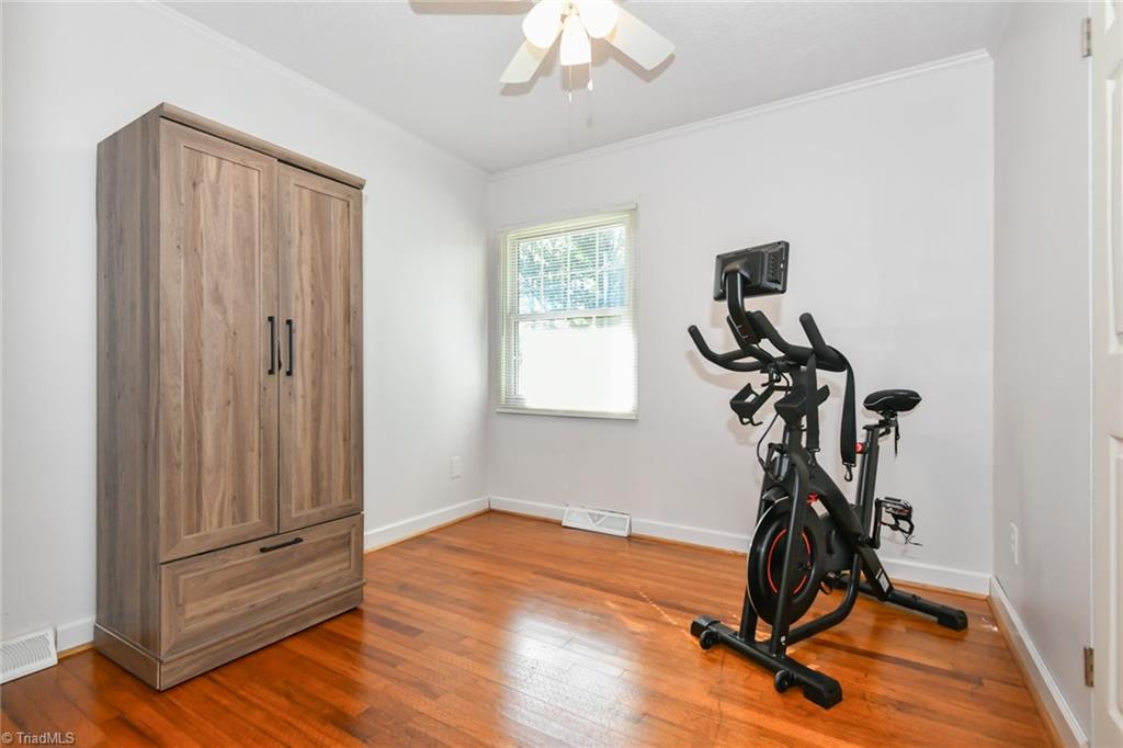 627 Spring Garden Circle High Point, NC 27260 - Photo 14 of 24