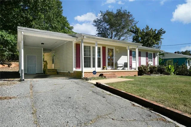 $200,000 | 627 Spring Garden Circle, High Point, NC 27260