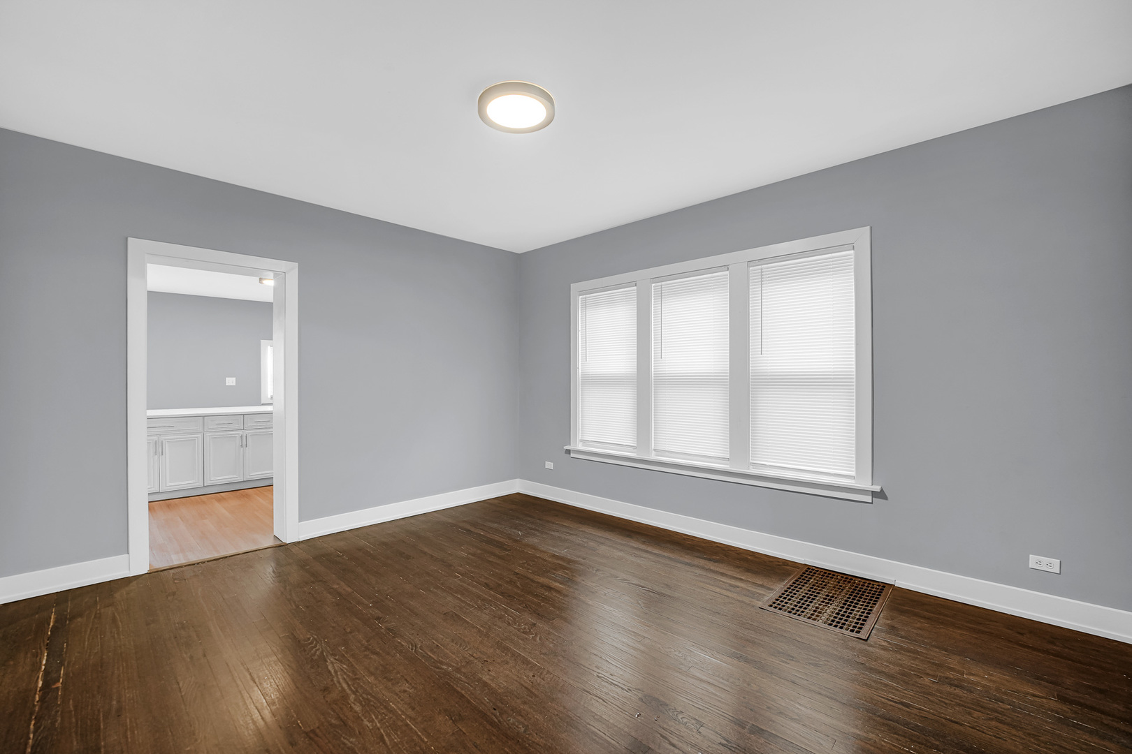 8317 South Aberdeen Street Chicago, IL 60620 - Photo 5 of 20