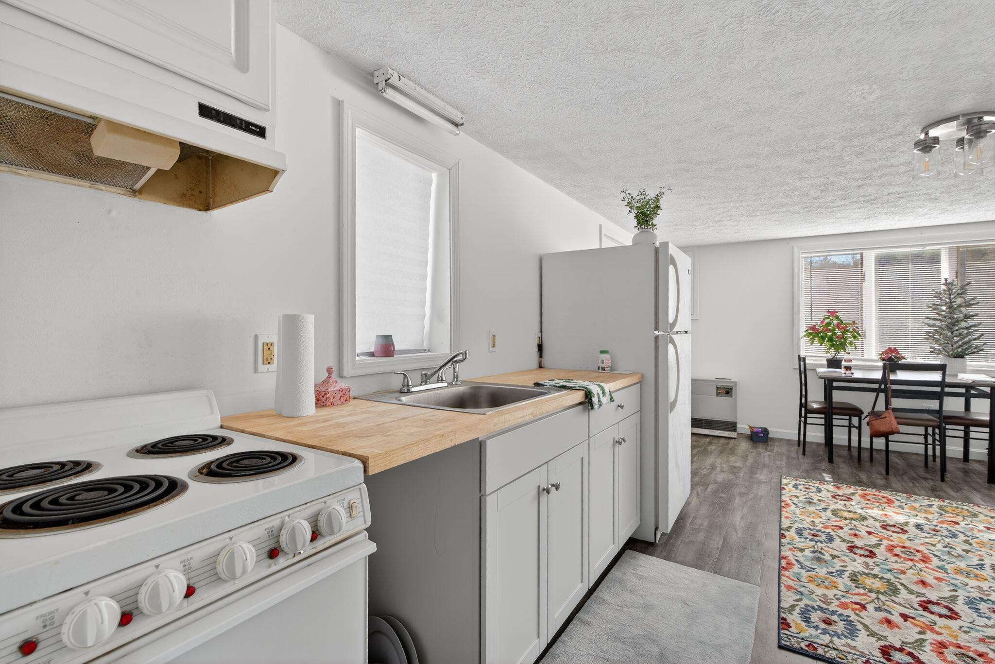 309 Sanford Road Wells, ME 04090 - Photo 8 of 18 DSC07043