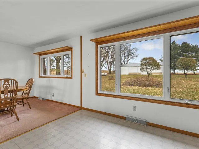 $349,000 | 2110 East Angle Road, Dakota, IL 61018