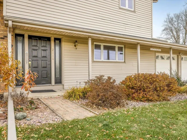 $349,000 | 2110 East Angle Road, Dakota, IL 61018