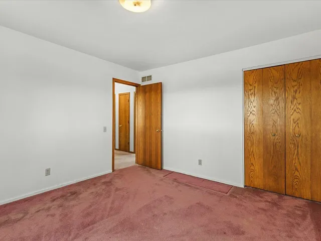 $349,000 | 2110 East Angle Road, Dakota, IL 61018