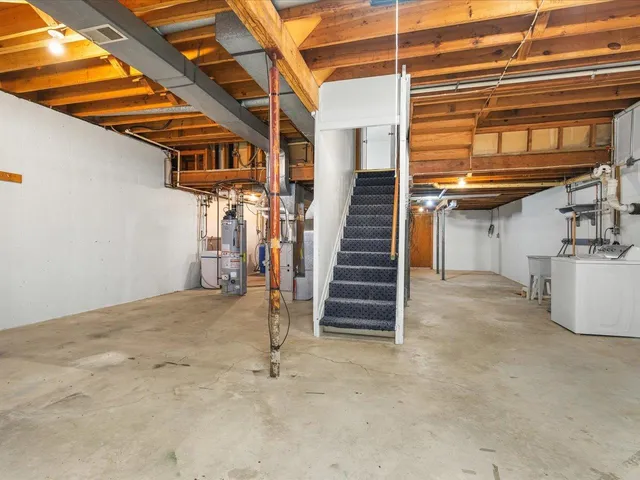 $349,000 | 2110 East Angle Road, Dakota, IL 61018