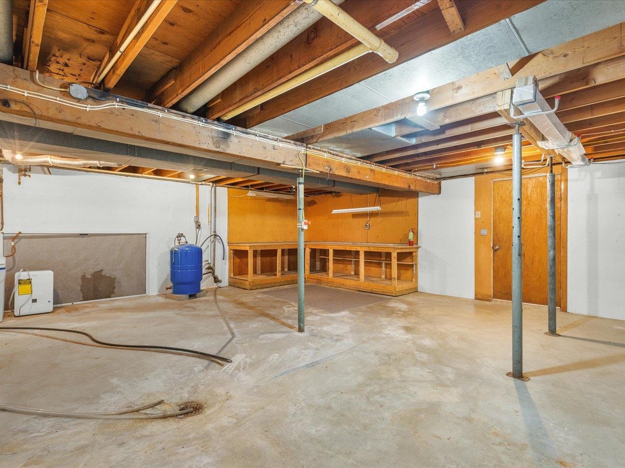 2110 East Angle Road Dakota, IL 61018 - Photo 33 of 47 a view of a room with gym equipment