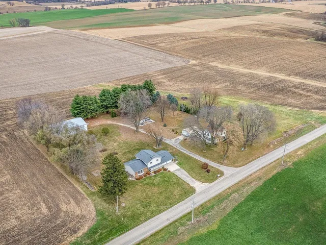 $349,000 | 2110 East Angle Road, Dakota, IL 61018