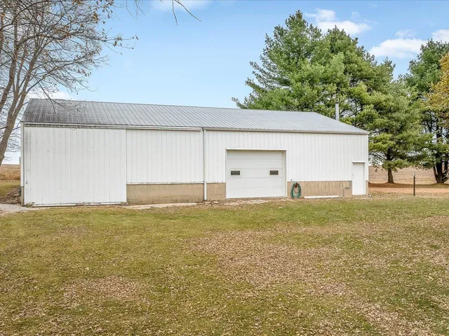 $349,000 | 2110 East Angle Road, Dakota, IL 61018