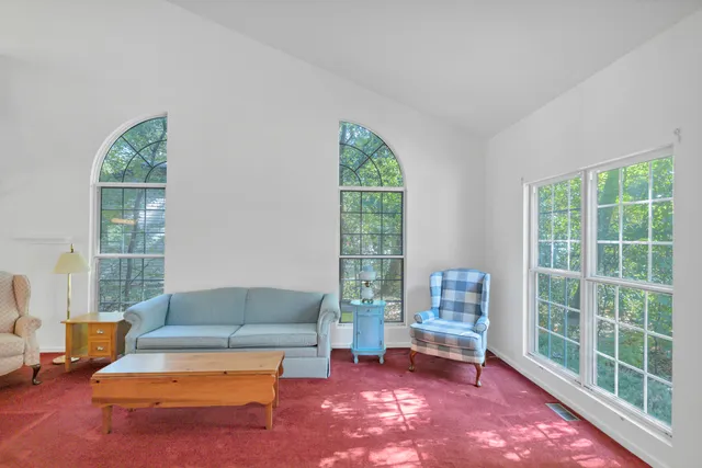 $499,000 | 6 Dartmouth Court, Streamwood, IL 60107